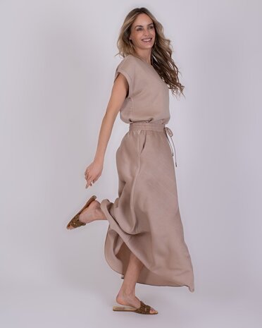 The Clothed Rok Aba - Perfectly Pale