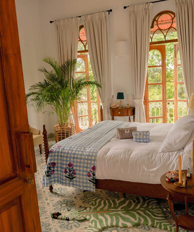 Doing Goods Iris Table Throw