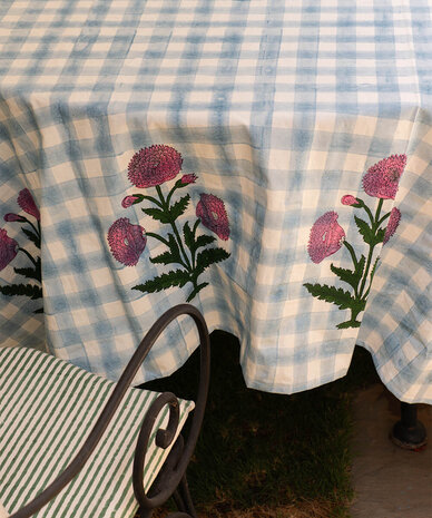 Doing Goods Iris Table Throw