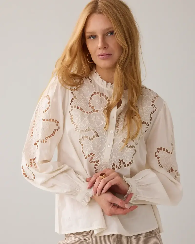 Summum Woman Top Embroidered cambric cotton - Ivory Summum Woman Top Embroidered cambric cotton - Ivory