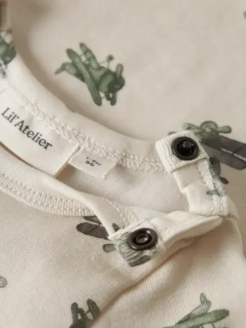 Lil' Atelier Layo Geu LS Slim Body – Coconut Milk Airplane