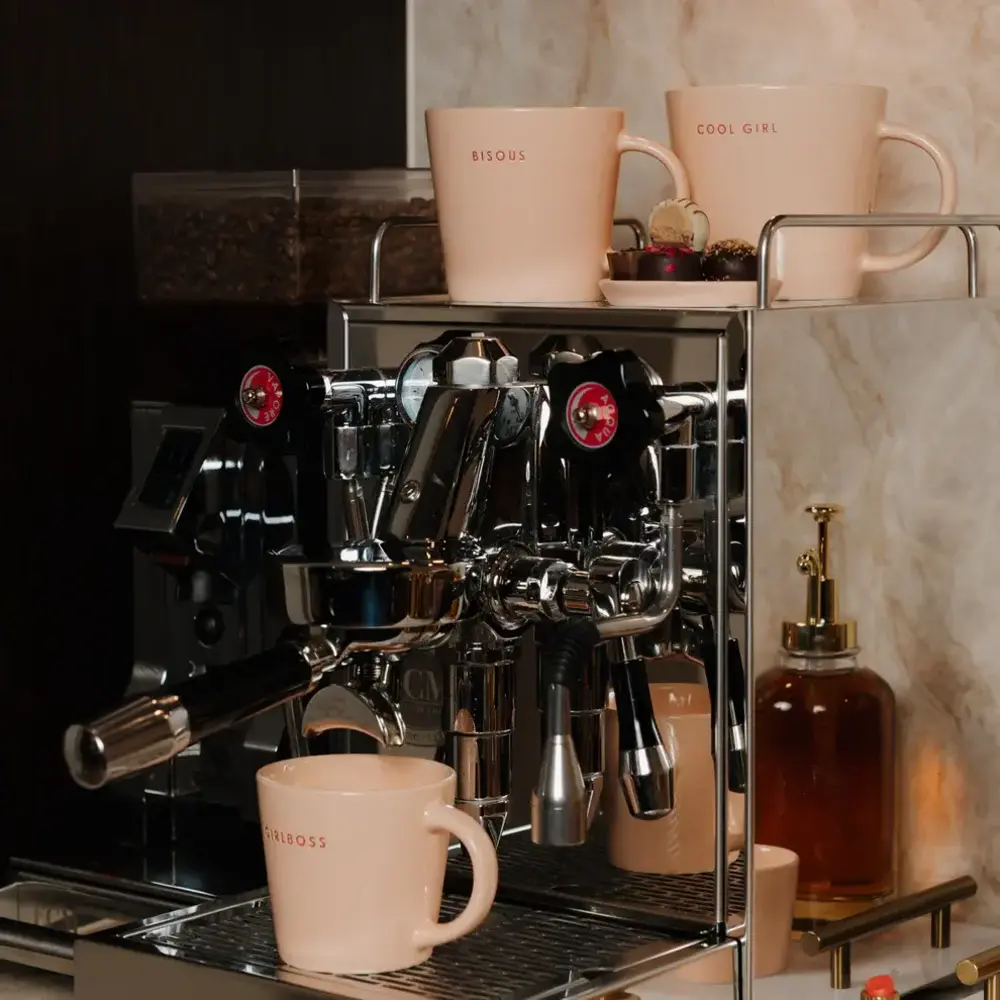 Vondels Ceramic tea cup BISOUS