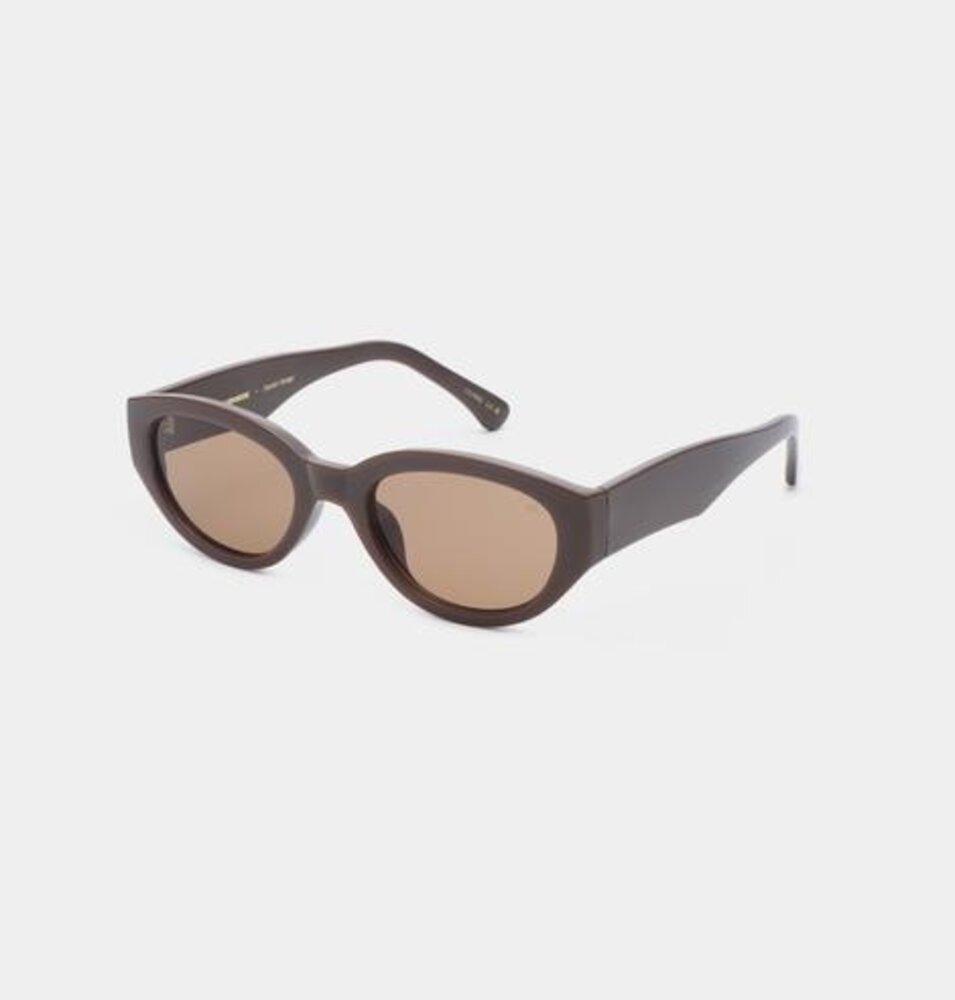 A.Kjaerbede Zonnebril Winnie – Chocolate