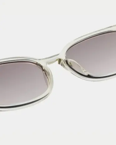 A.Kjaerbede Zonnebril Charlie – Ecru Transparent