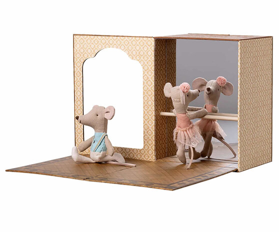 Maileg Ballet muis in dansstudio
