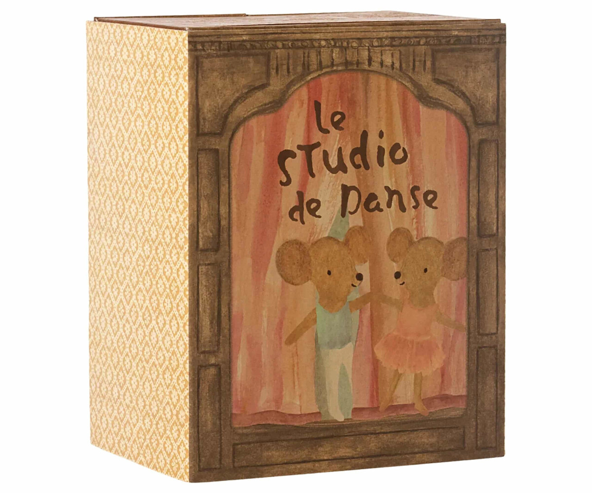 Maileg Ballet muis in dansstudio