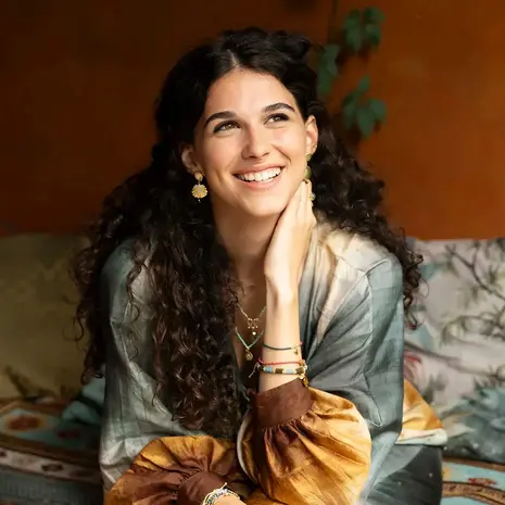 A Beautiful Story Expressive 126 Garnet Earrings GP