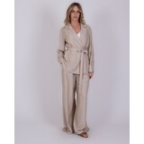 The Clothed Blouse Basra - Perfectly Pale