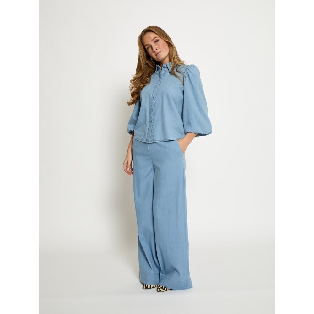 Peppercorn Nuisa Puff Sleeve Shirt - Mid Blue Denim