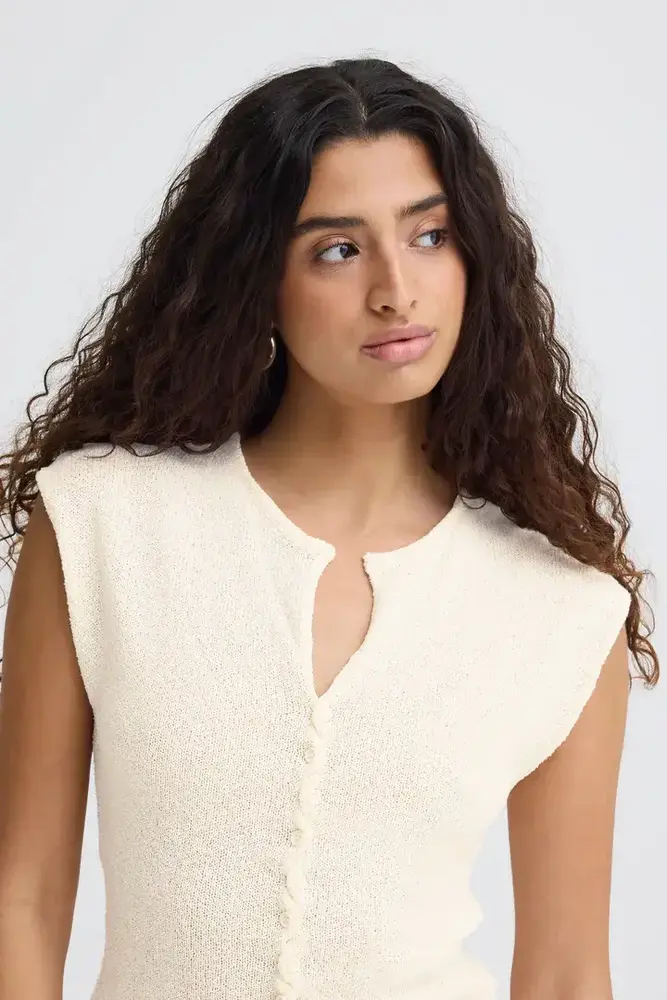 ICHI Blonds Top - Almond Milk