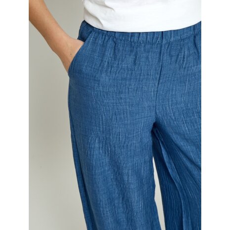 Peppercorn Gaby Pinstripe Pant - Mid Blue Denim