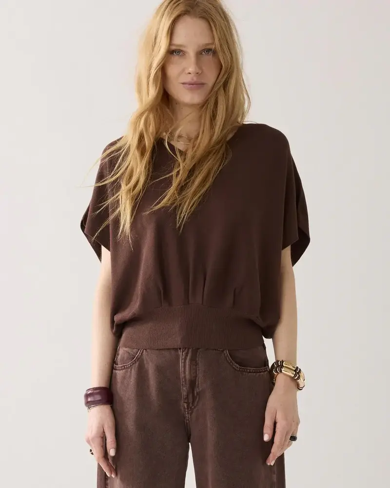 Summum Woman V-neck sweater Viscose blend knit - Coffee Summum Woman V-neck sweater Viscose blend knit - Coffee