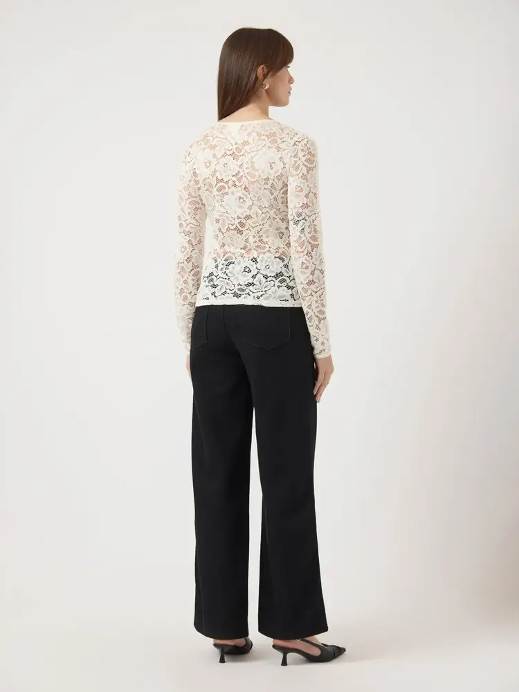 YAS Lacey LS V-Neck Lace Top – Pristine