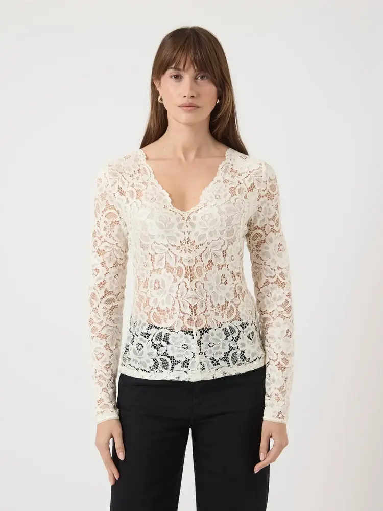 YAS Lacey LS V-Neck Lace Top – Pristine