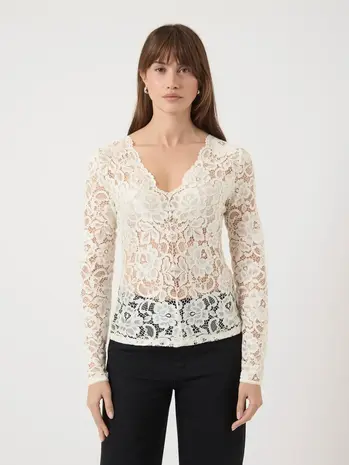 YAS Lacey LS V-Neck Lace Top – Pristine