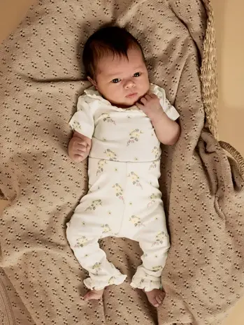 Lil' Atelier Gayo Sio SS Slim Body – Coconut Milk Flower