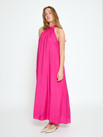 Peppercorn Opeya Solid Halterneck Dress - Fuchsia Fedora