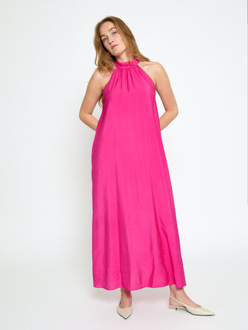 Peppercorn Opeya Solid Halterneck Dress - Fuchsia Fedora