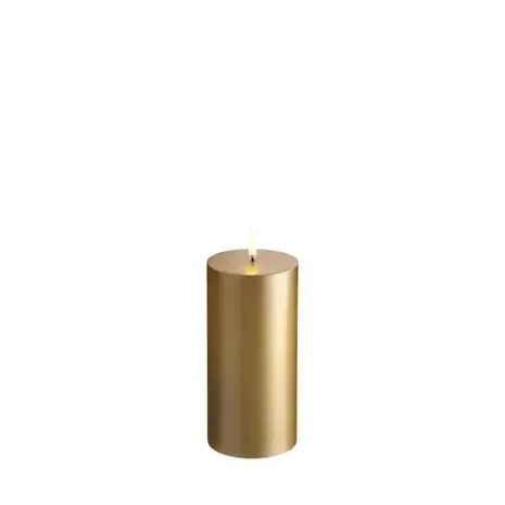 Uyuni LED pillar candle Smooth - 7,8x15cm Gold Finish
