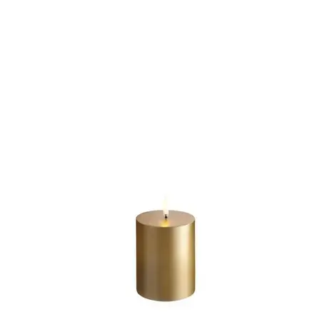 Uyuni LED pillar candle Smooth - 7,8x10cm Gold Finish