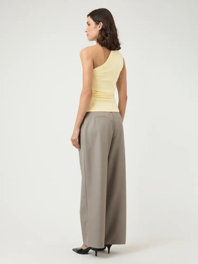 YAS Venice One Shoulder Top - Anise Flower