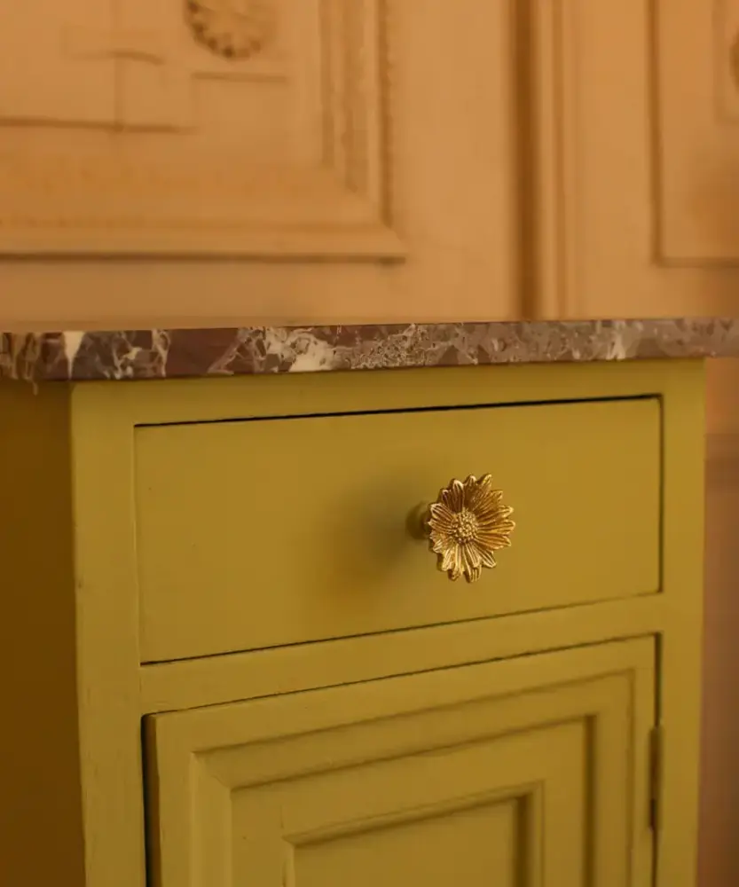 Doing Goods Breezy Daisy Knob