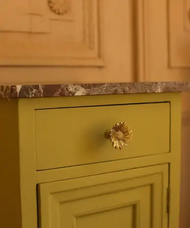 Doing Goods Breezy Daisy Knob