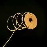 Zwarte Mini Neon Flex LED strip 24 volt 2700 kelvin extra warm wit 12W 980LM 4 x 8 mm IP65 – 3 meter