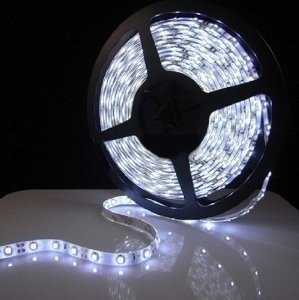 LED Strip 12 Volt 6000k Koud Wit 6W 630lm/meter 60 LED/m IP20 10M Rol