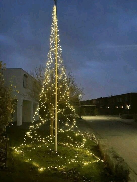 Kerstboom vlaggenmast verlichting met 880 LEDs 6 meter - multi color en warm wit - LUKSUS