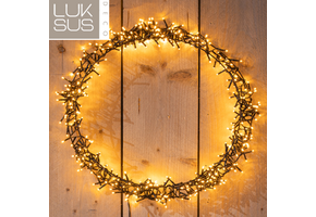 Verlichte kerstkrans ring 68 cm met 600 LED lampjes warm wit - maat L