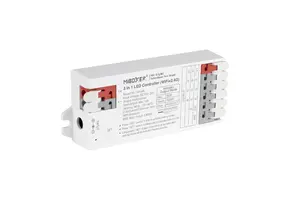 Professionele TUYA + WIFI + 2,4ghz 3 in 1 LED controller E3-WR