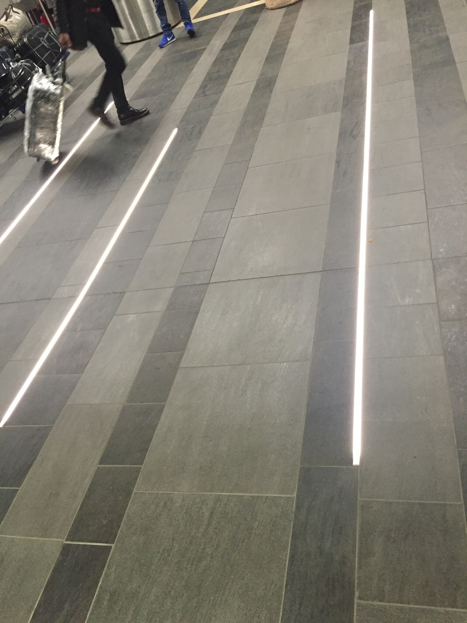 LED strip vloerprofiel 2 meter met cover 15,8 mm x 13,70 mm - VLOER12