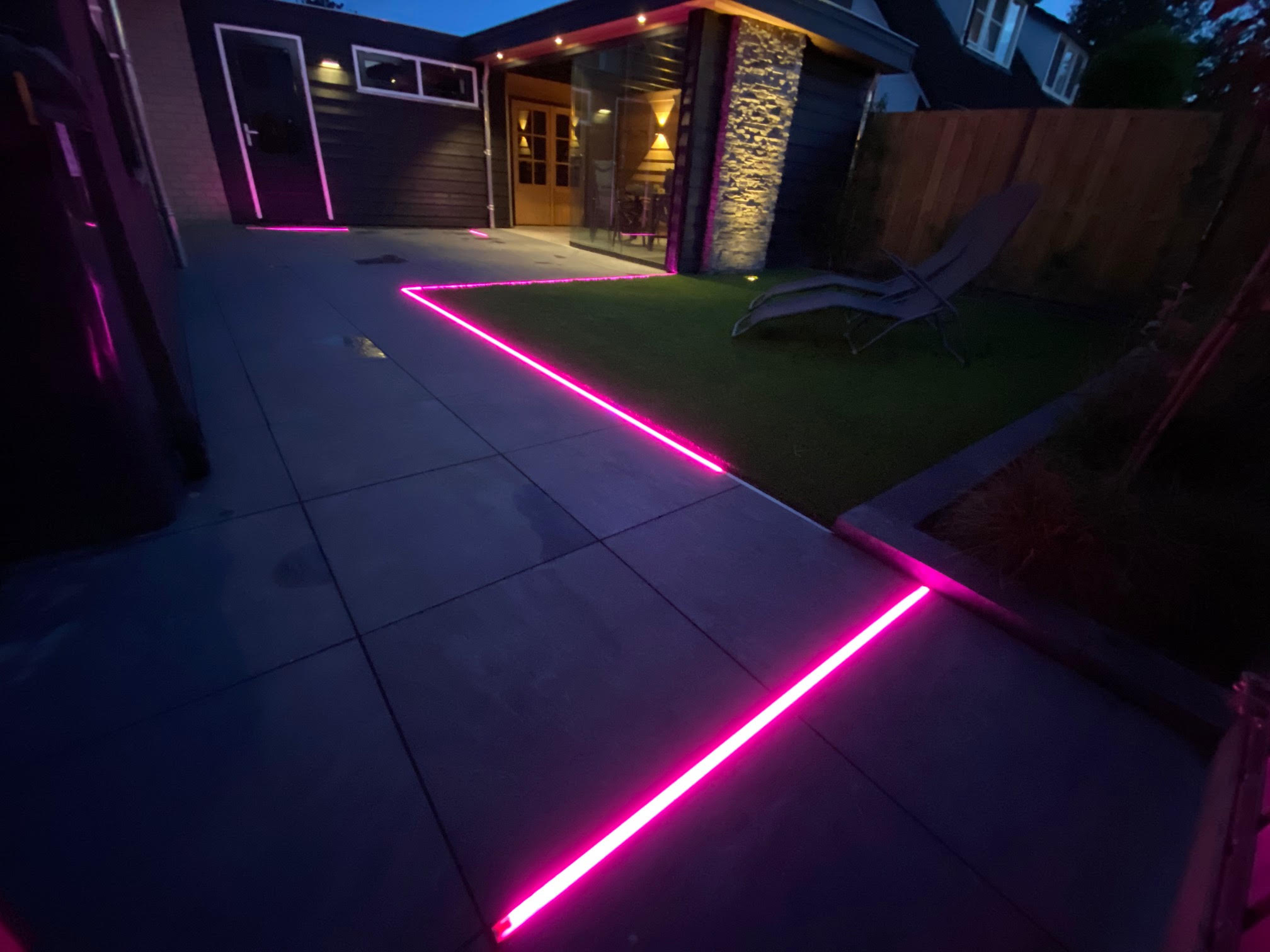 Waterdichte LED Strip 48 Volt RGBWW 19W 96 LED/m 1020 Lumen IP68 20 meter rol