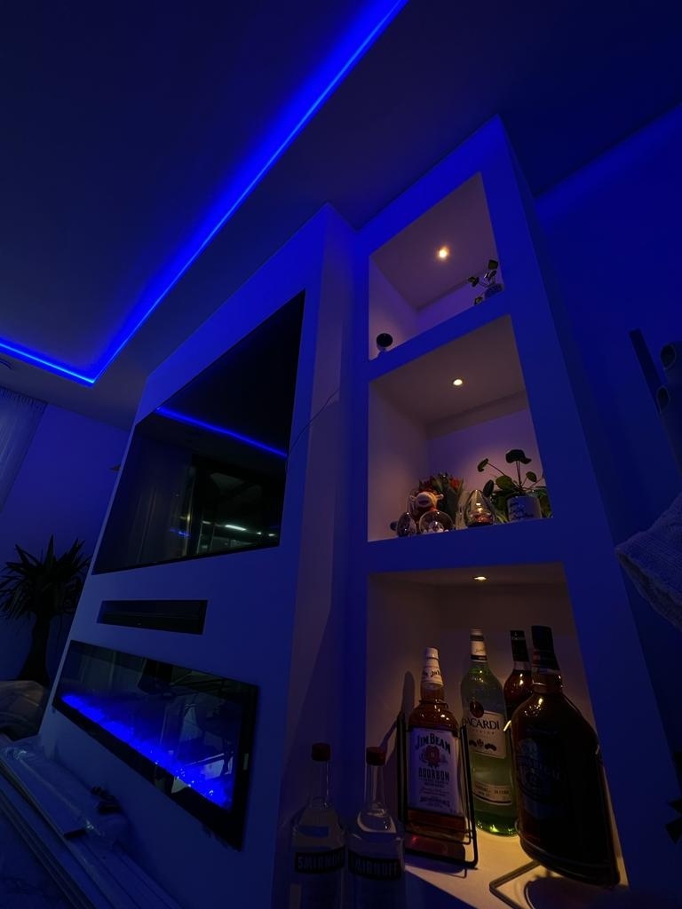 PRO RGBWW - 2700K LED strip 19,2W 1250LM 24VDC IP20 10mm - 5 meter