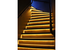Dimbare LED strip traptrede aansturing compleet - tot 200 watt - 24 volt