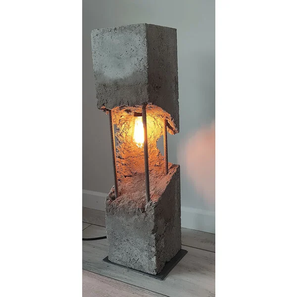 Elmar Design Industriële Lampen model 1 Heipaal staand model.