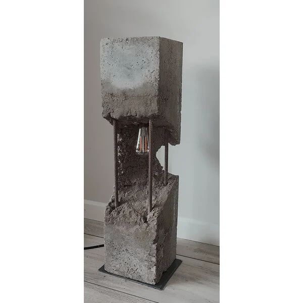 Elmar Design Industriële Lampen model 1 Heipaal staand model.