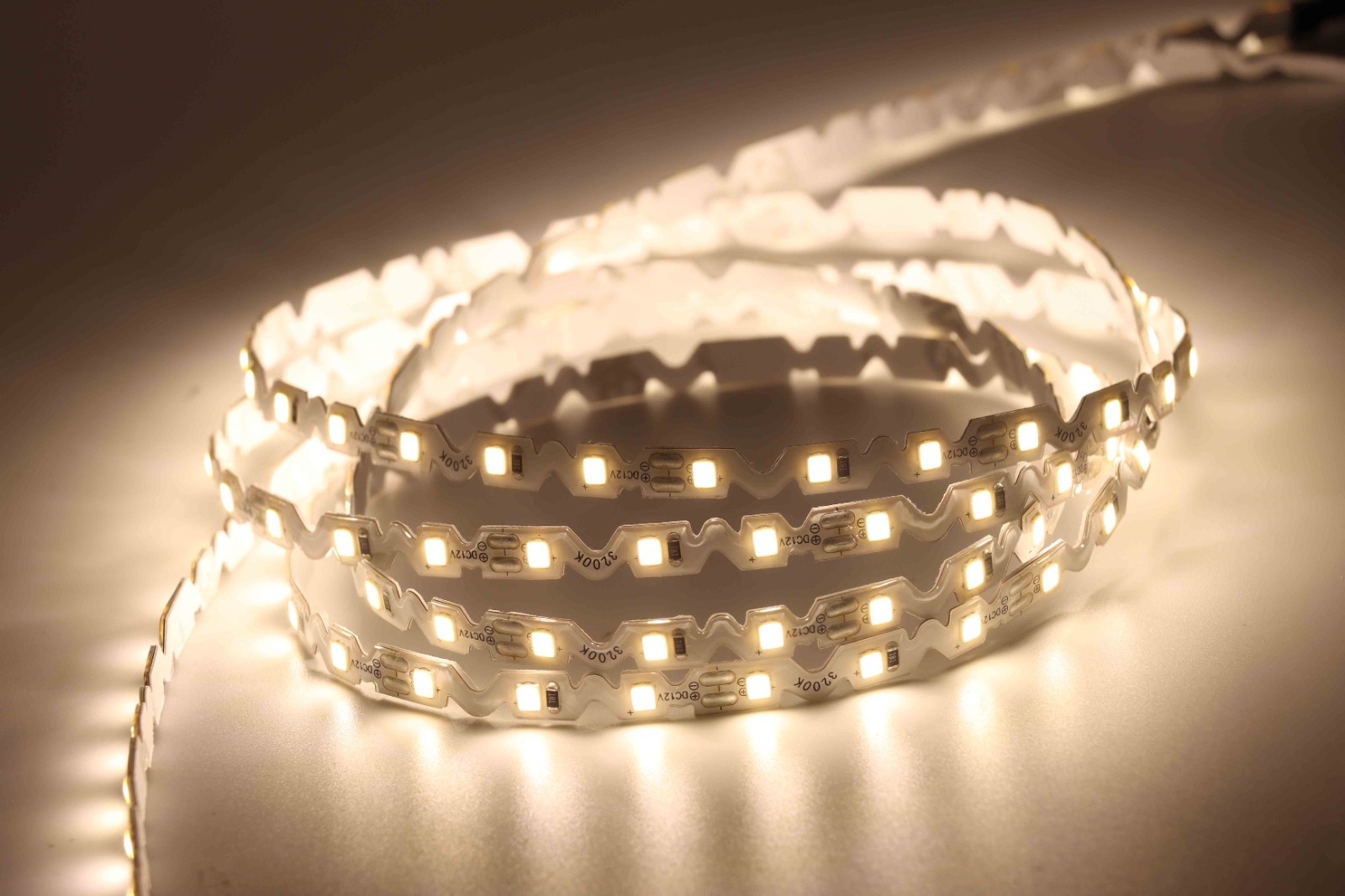 Buigbare LED strip warm wit 3000K IP20 24V 10W 72 LEDs p/m