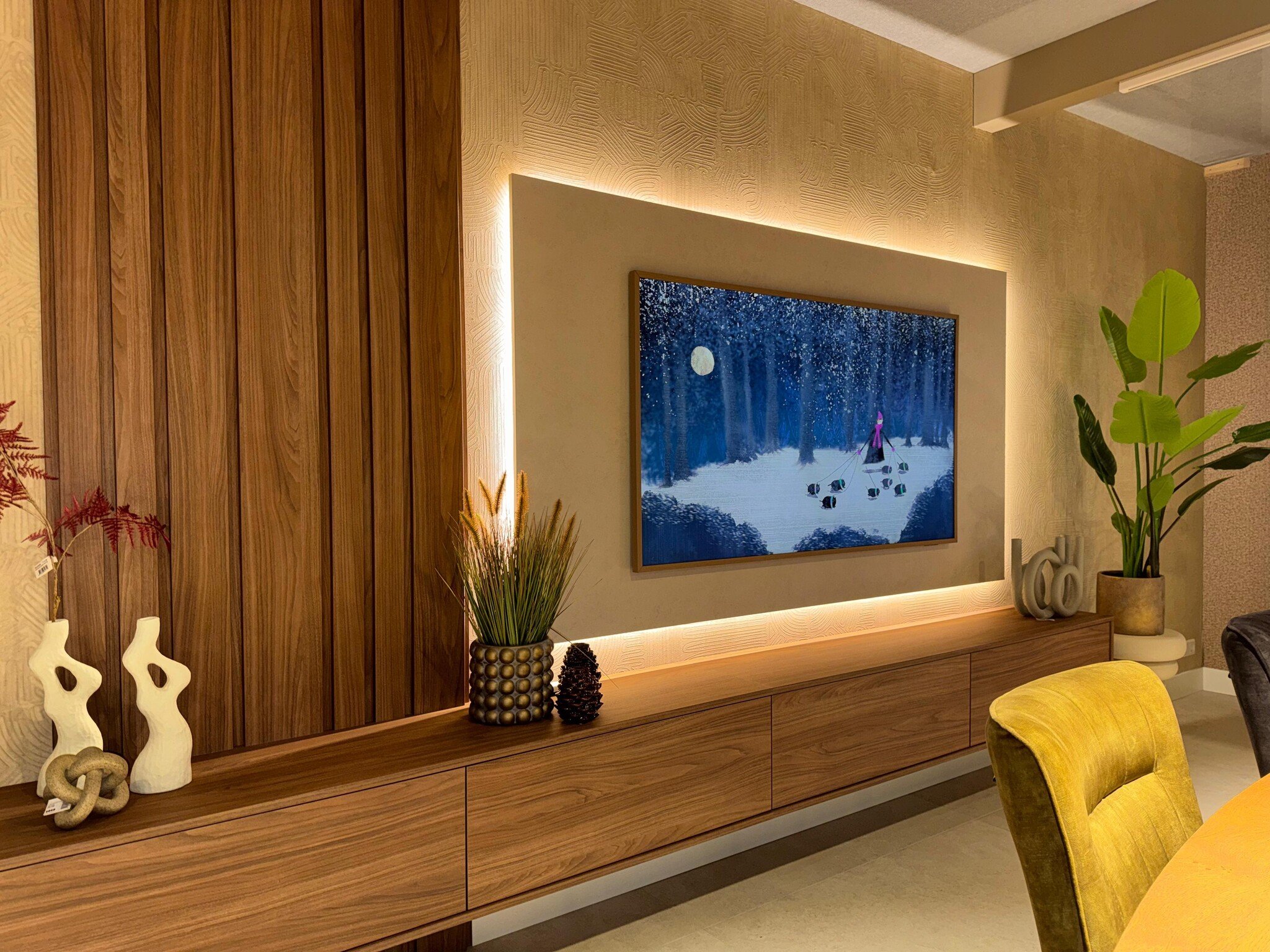 Detailbeeld van Woninginrichting aan huis Zaanstad met moderne lichtintegratie