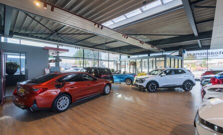 Autoshowroom Johan Meure Purmerend