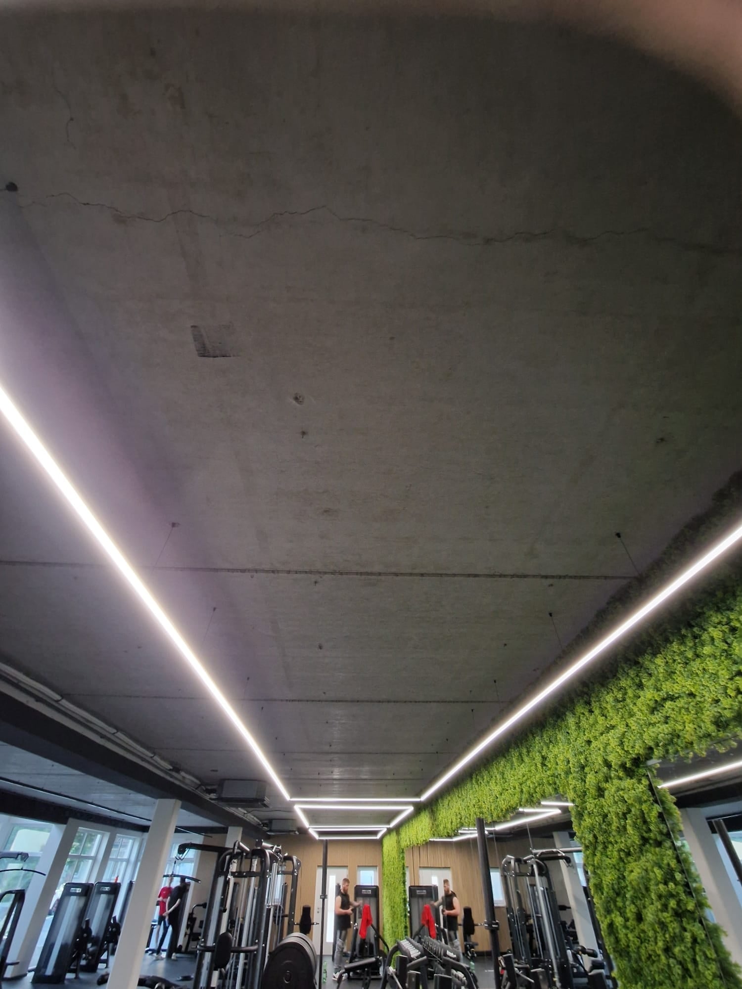 Projectaanzicht van RGBWW LED-verlichting Kraftwerk Neuhof met indirecte LED-verlichting