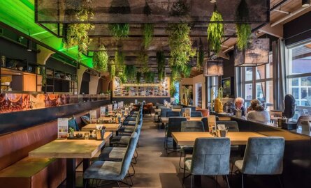 Volledig lichtplan met railverlichting voor Werelds Inside Lunchroom