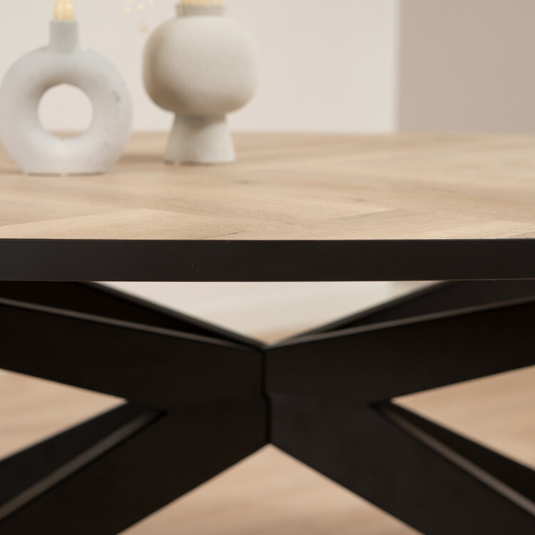 Table à manger ovale aspect chêne chevron Ilva 240 x 110 cm