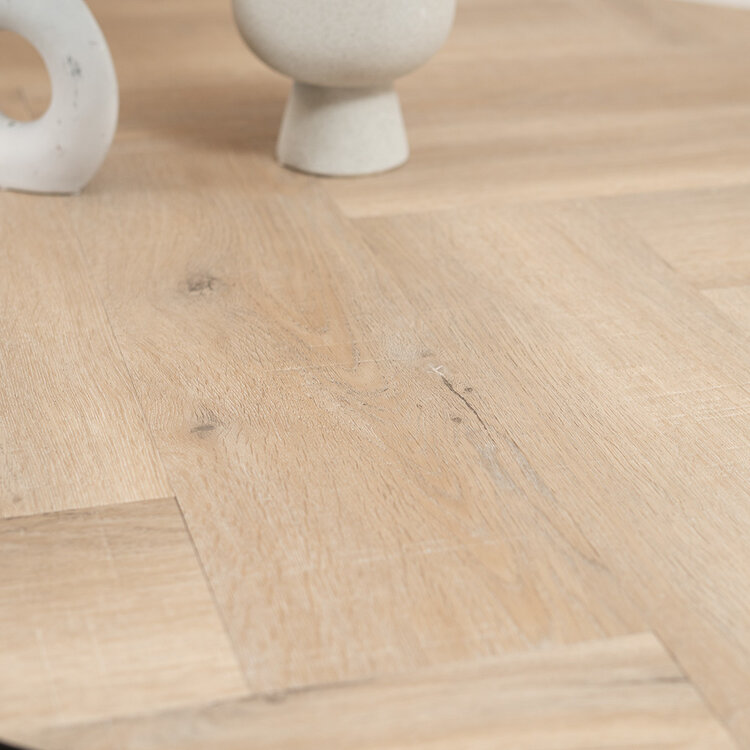 Table à manger ovale aspect chêne chevron Ilva 280 x 110 cm