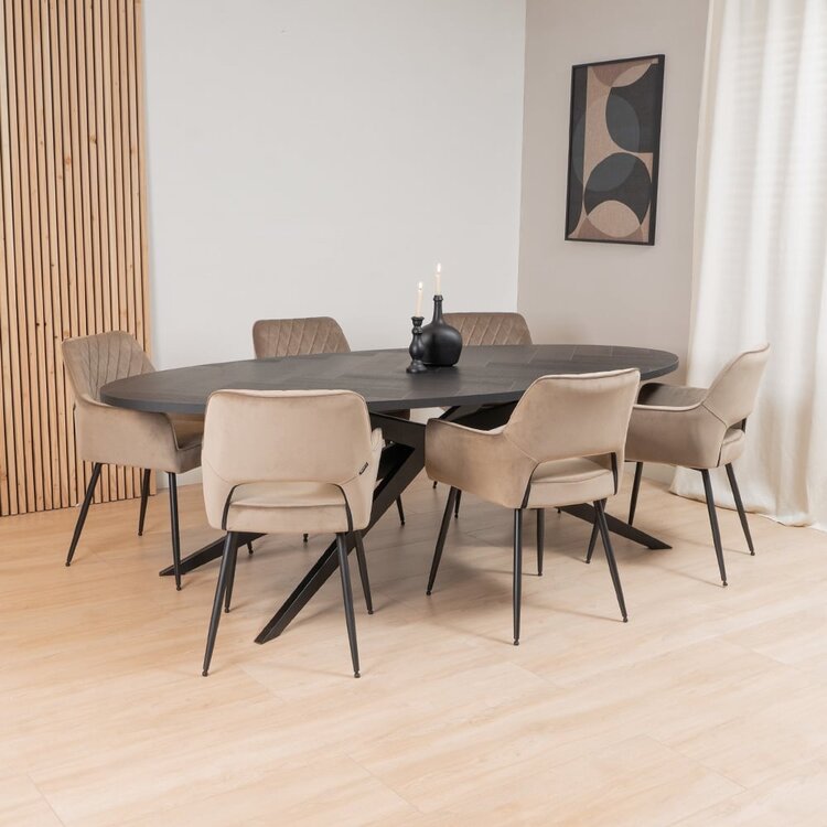 Table à manger ovale aspect chevron noir Ilva 240 x 110 cm