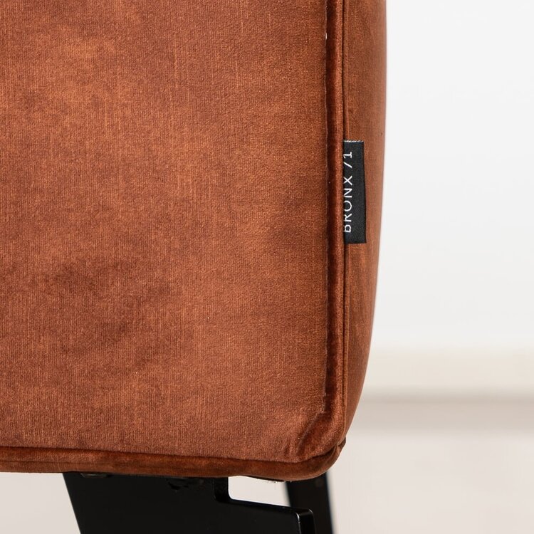 Pouf en velours Vegas cuivre