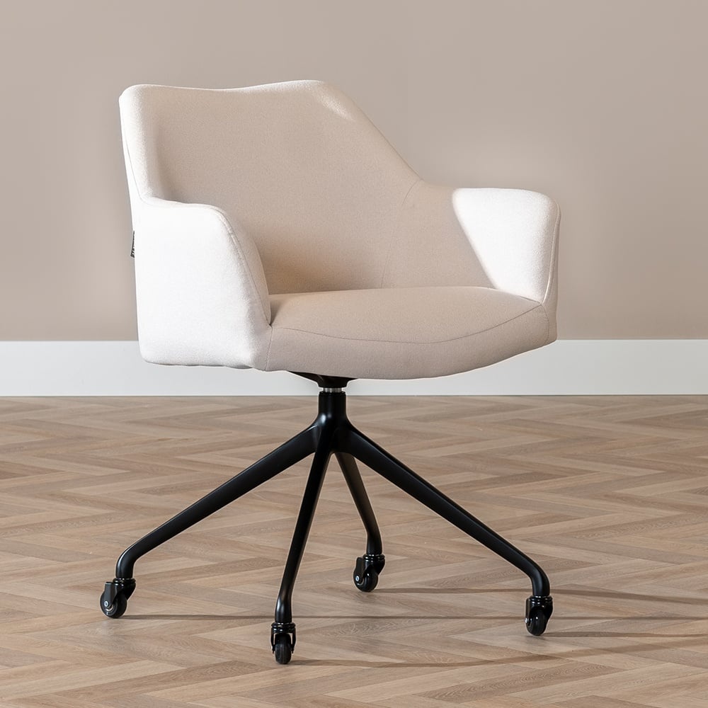 Chaise de salle à manger à roulettes Isak beige tissu recyclé