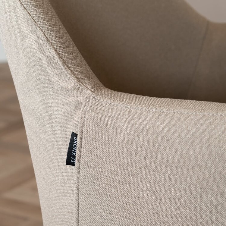 Chaise de salle à manger à roulettes Isak taupe tissu recyclé