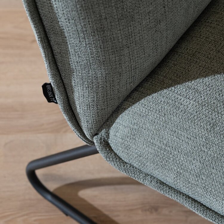 Fauteuil scandinave Joran vert tissu recyclé